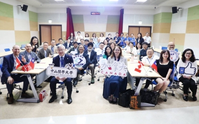 中山醫大辦台灣與加拿大智慧醫療新創發展交流會